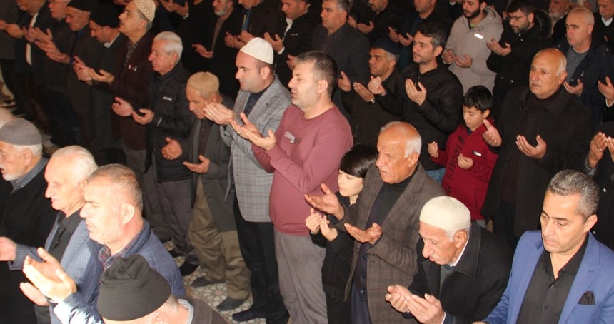 Batman'da Şehit Muhammed ed-Deyf ve 6 komutan için gıyabi cenaze namazı kılındı