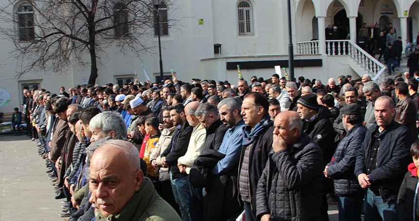 Gaziantep'te Gazze'deki şehid komutanlar için gıyabi cenaze namazı kılındı