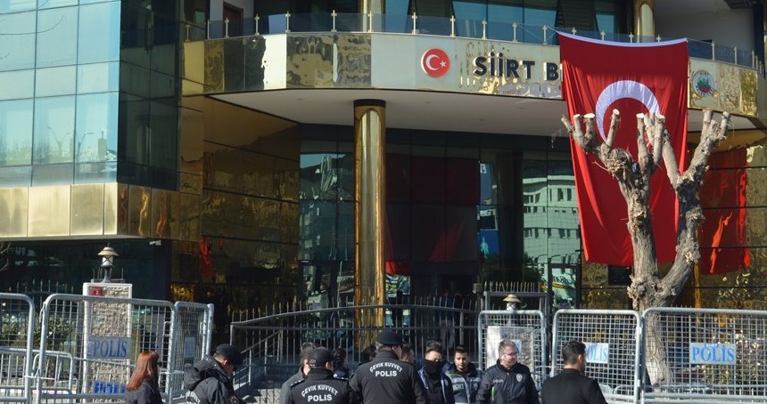 DEM Parti yönetimindeki Siirt Belediyesi'nde usulsüz işe alımlar tespit edildi