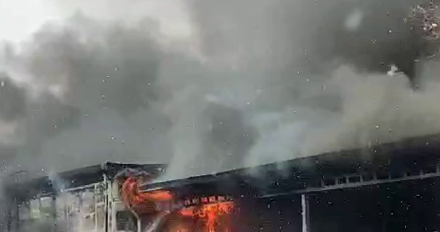Malatya'da korkutan iş yangını