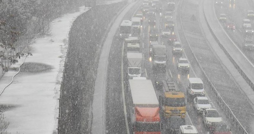 İstanbul genelinde okullar yarın tatil edildi