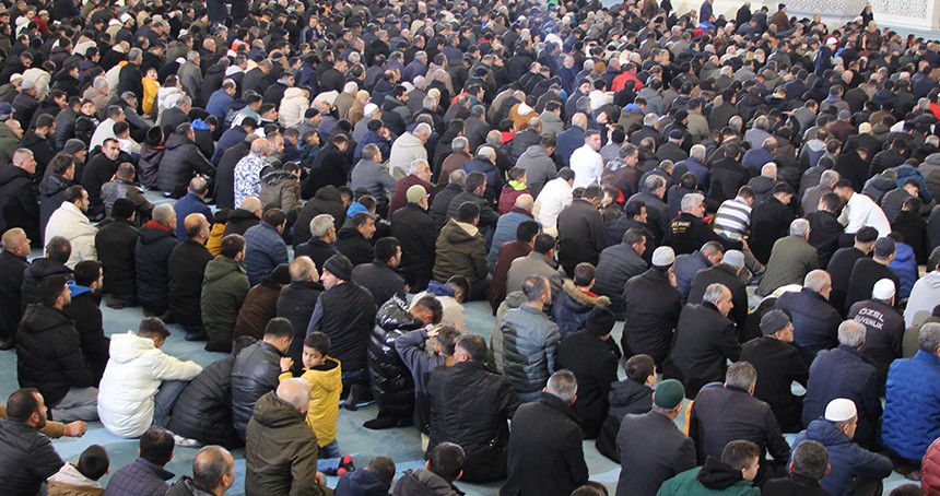 Berat Gecesi Gaziantep'te dualarla ihya edildi