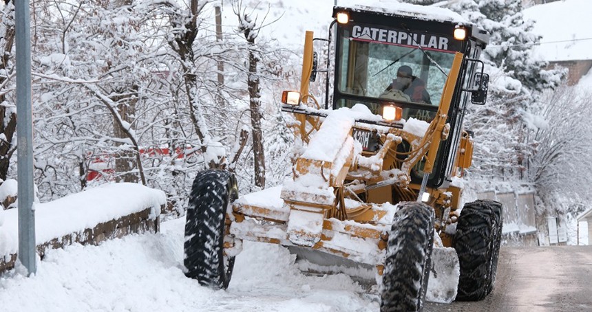 Bitlis, Van, Muş ve Hakkari'de 988 yerleşim yeri ulaşıma kapandı