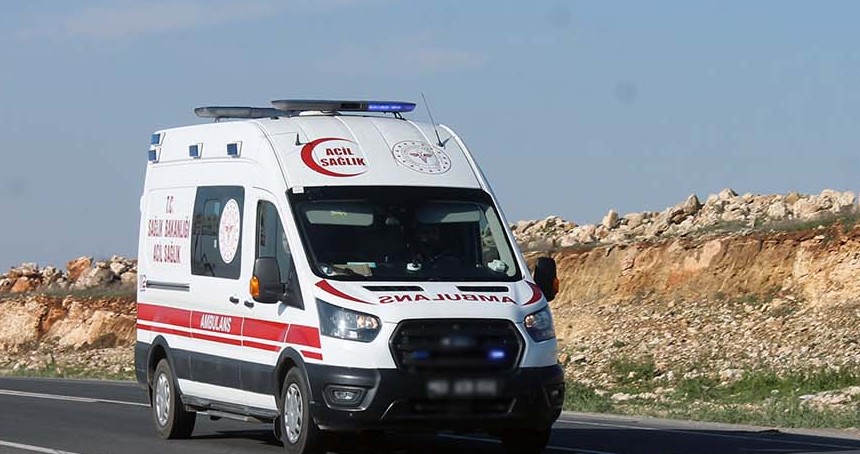 Şanlıurfa’da devrilen otomobilde 4 kişi yaralandı