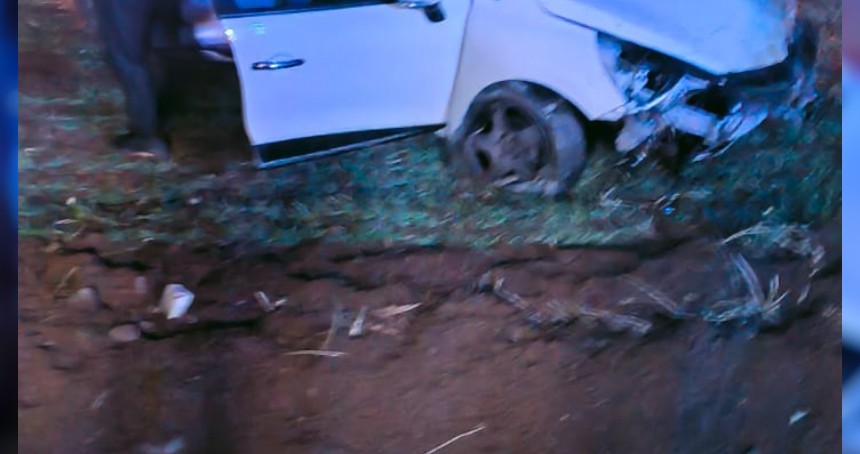 Şanlıurfa’da otomobil tarlaya girdi: 2 yaralı