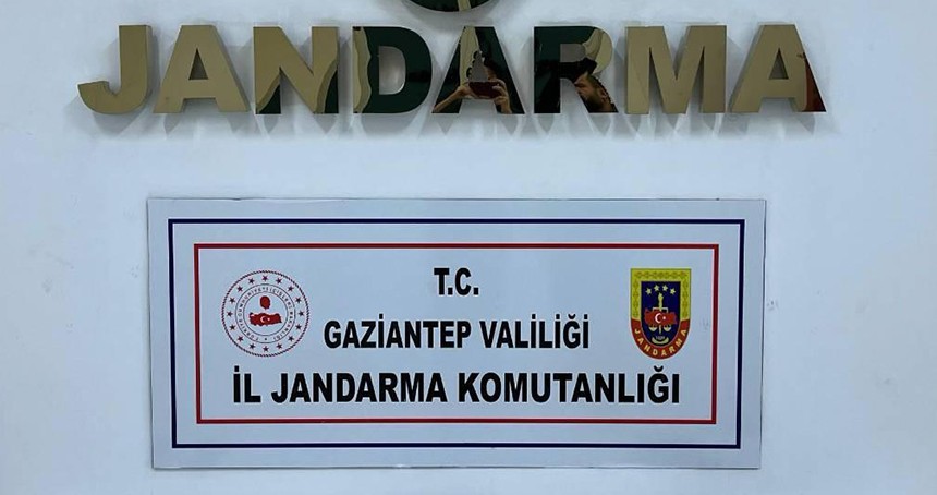 Çek, senet çetesı̇ne operasyon: 4 gözaltı
