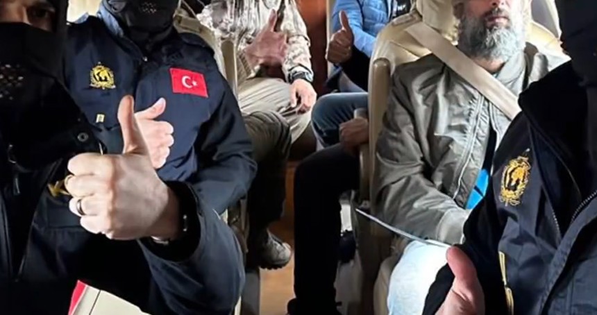 Kırmızı bültenle aranan suç örgütü yöneticileri Türkiye'ye getirildi