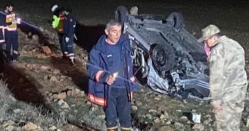 Otomobil şarampole devrildi: 2 ölü