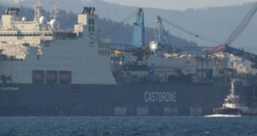 Boru Döşeme Gemisi "Castorone" Çanakkale Boğazı'ndan geçti