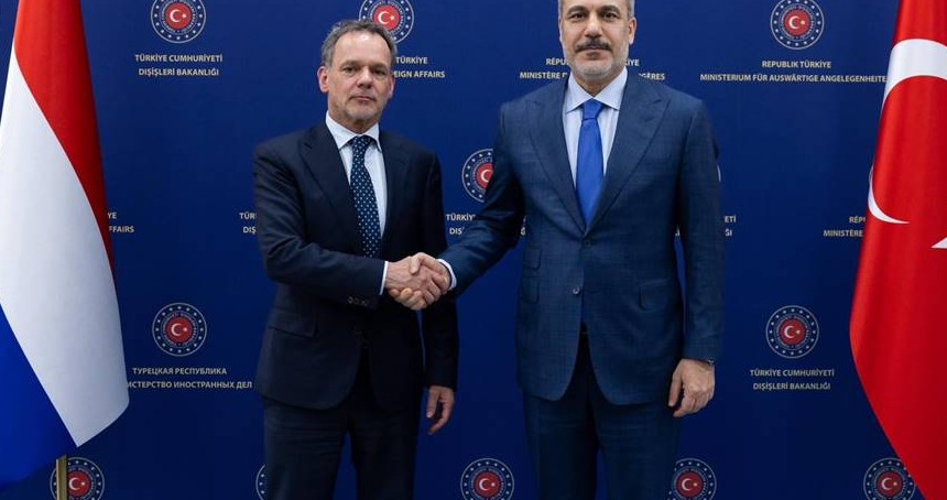 Bakan Fidan Hollandalı mevkidaşı ile bir araya geldi