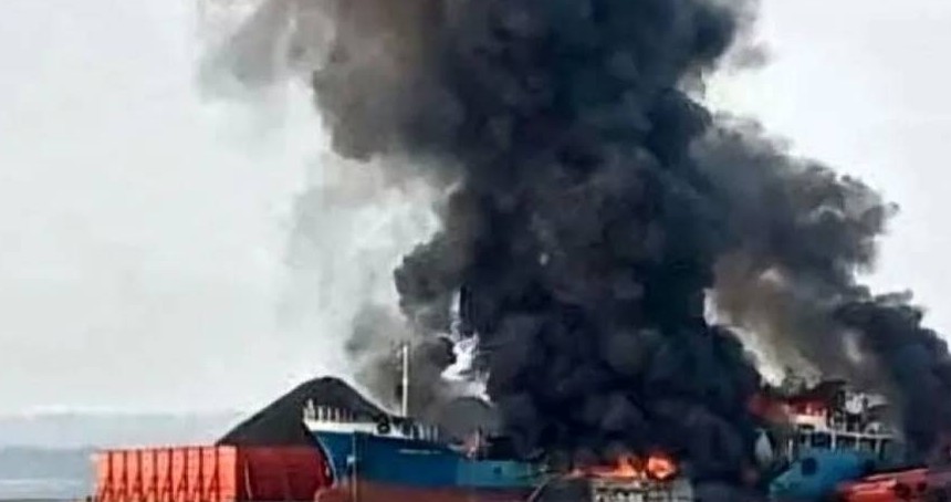 Endonezya'da deniz araçları çarpıştı: 2 ölü 15 yaralı