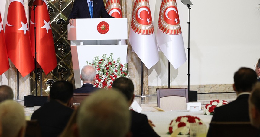 Cumhurbaşkanı Erdoğan: Milletimizin bin yıllık kardeşliğine sokulan hançeri hep beraber çıkartalım