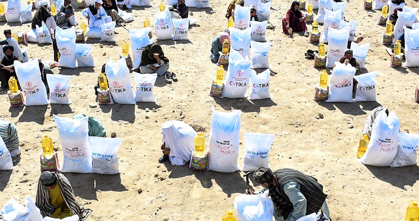Afganistan'da ihtiyaç sahibi ailelere Ramazan desteği
