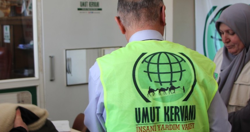 Umut Kervanı, Mardin’de yetim çocuklara giyim yardımında bulundu