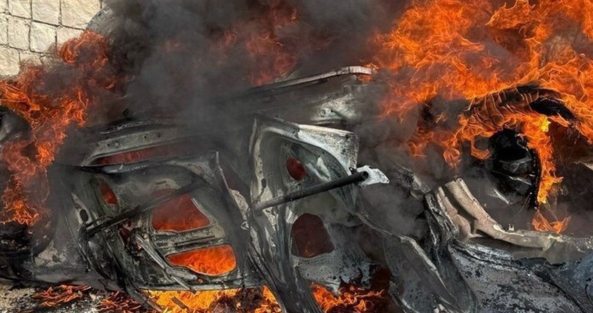İşgal Lübnan’da iki aracı bombaladı: 2 şehit