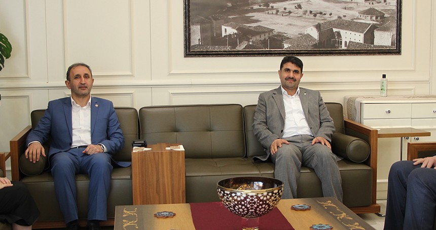 HÜDA PAR Milletvekili Demir'den Gaziantep Büyükşehir Belediye Başkanı Şahin'e ziyaret