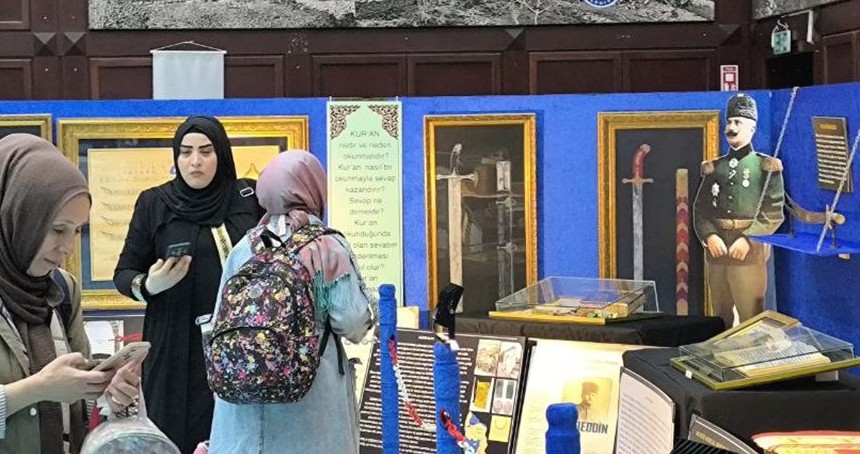 Türkiye'nin ilk gezici "Hadimü'l Haremeyn Kutsal Emanetler" sergisi Bursa'da yoğun ilgi görüyor