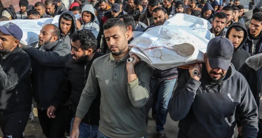 Siyonist katillerden Gazze’de cenaze törenine hava saldırısı: 16 şehit