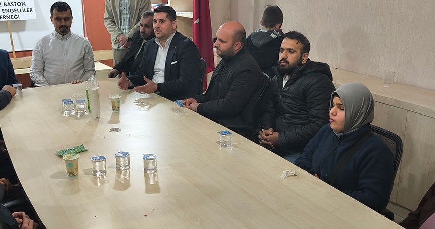 HÜDA PAR Antalya İl Başkanı Durmaz, görme engellilerle iftarda buluştu