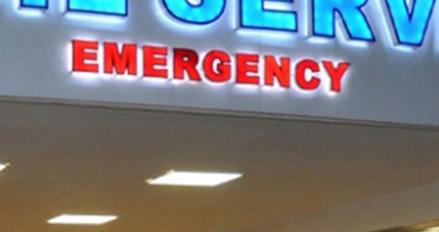 Aksaray'da iki otomobil çarpıştı: 3 yaralı