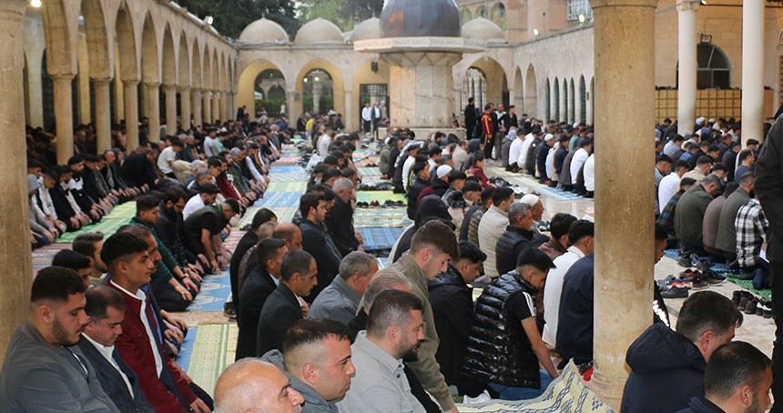 Şanlıurfa’da bayram namazı eda edildi