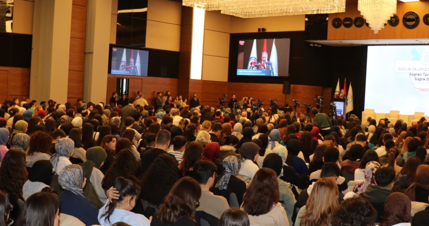Ankara'da "Sağlıklı Türkiye Yüzyılında Sağlık Okuryazarlığı Sempozyumu" düzenlendi