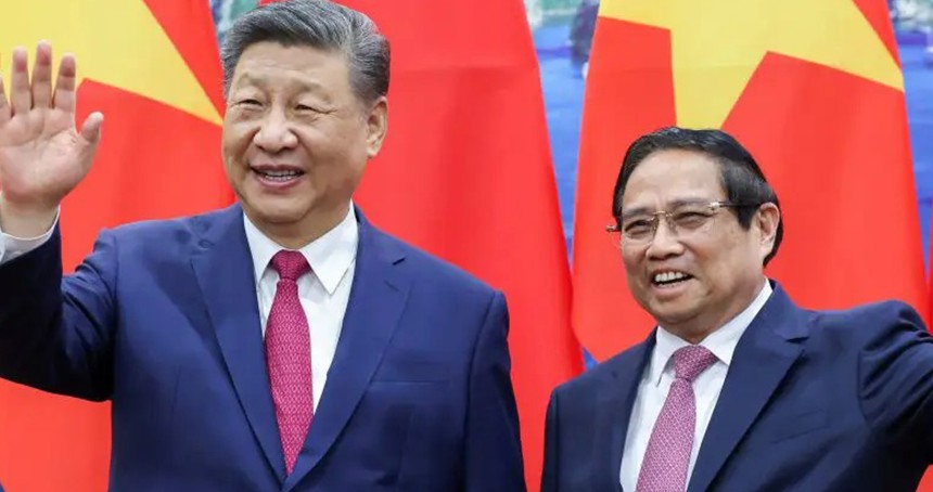 Çin Devlet Başkanı Şi Cinping Vietnam'da