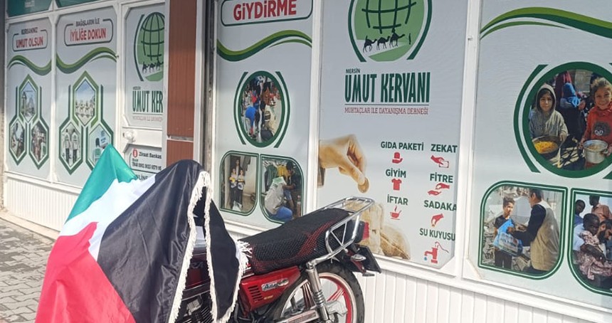 Mersinli hayırsever motosikletini Gazze'ye bağışladı
