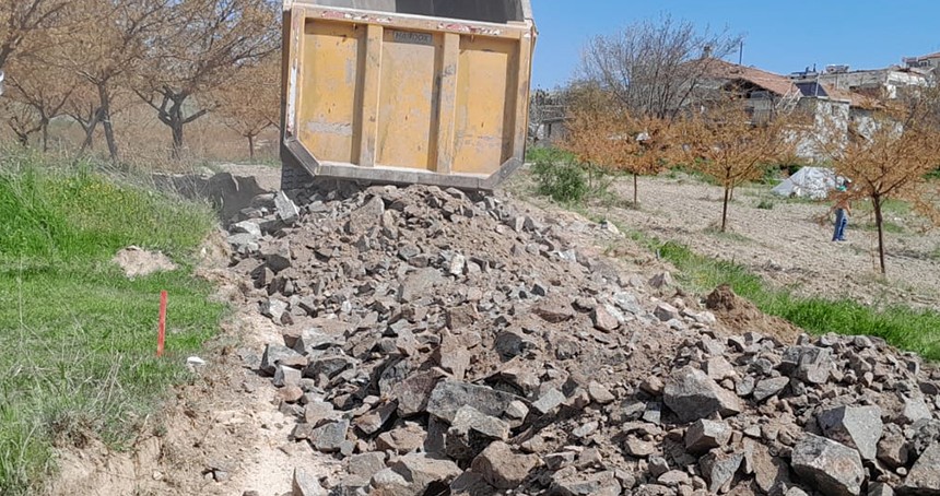 Battalgazi Belediyesi kırsal mahallelerde ulaşım altyapısını güçlendiriyor