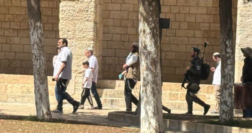 Mescid-i Aksa'ya yeni baskın: Siyonist işgalcilerden koruma altında tahrik