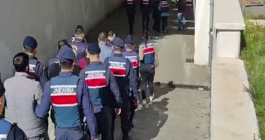 Kasten öldürme suçundan aranan 8 kişi yakalandı