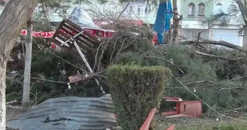 Meteoroloji’den 10 kente şiddetli rüzgâr ve fırtına uyarısı