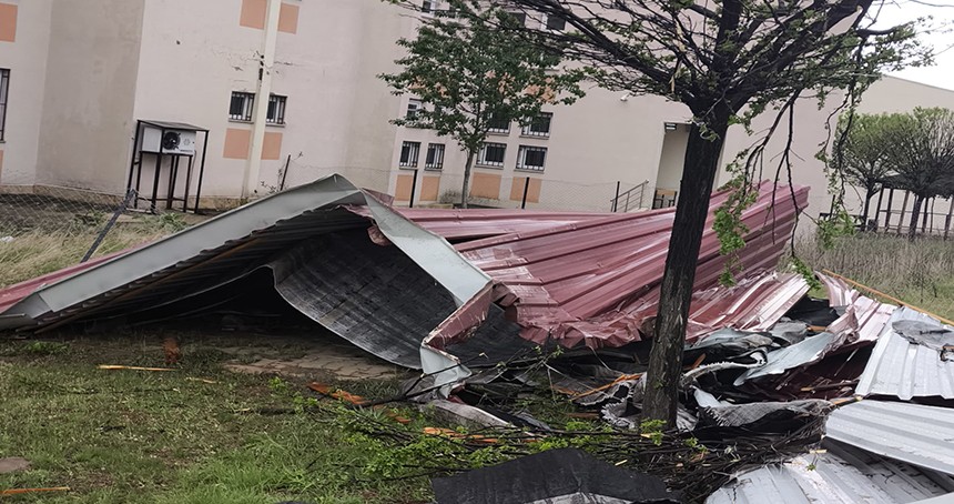 Bingöl’de fırtına: çatılar uçtu, maddi zarar büyük