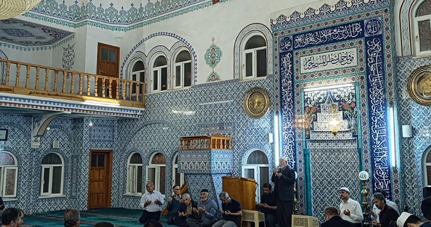 Anamur'dan hacı adayları kutsal topraklara dualarla uğurlandı.