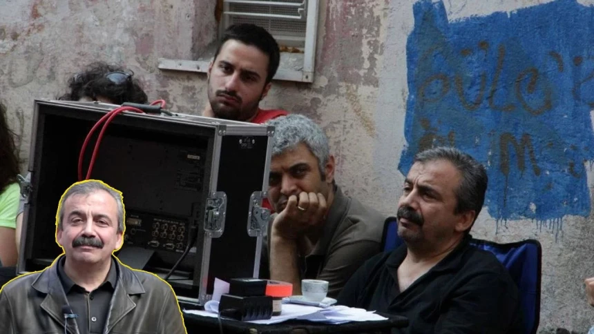 Sırrı Süreyya Önder yönettiği filmler nelerdir?