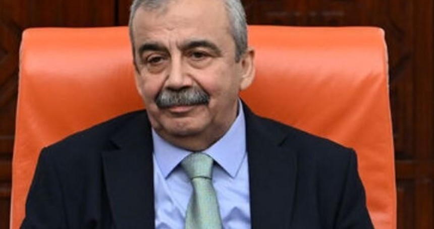 TBMM Başkanvekili Sırrı Süreyya Önder hayatını kaybetti