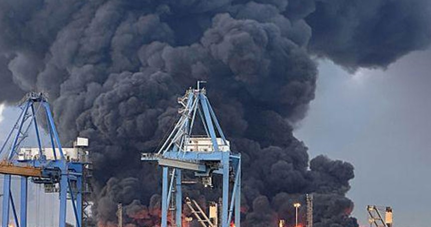 Port Sudan’da donanma üssü hedef alındı