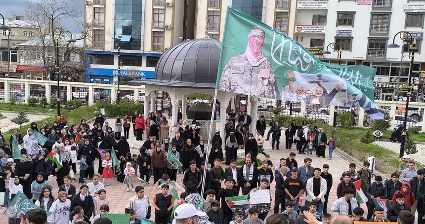 Gazze'de devam eden soykırıma karşı Patnoslular yürüyüş gerçekleştirdi