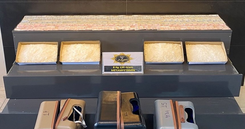 Ağrı'da 8 kilogram uyuşturucu ele geçirildi