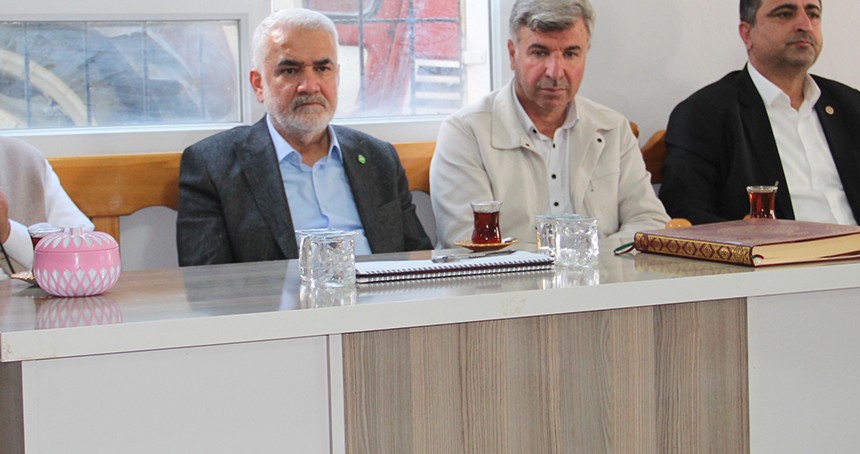 Yapıcıoğlu'ndan babası vefat eden Özhan'a taziye ziyareti