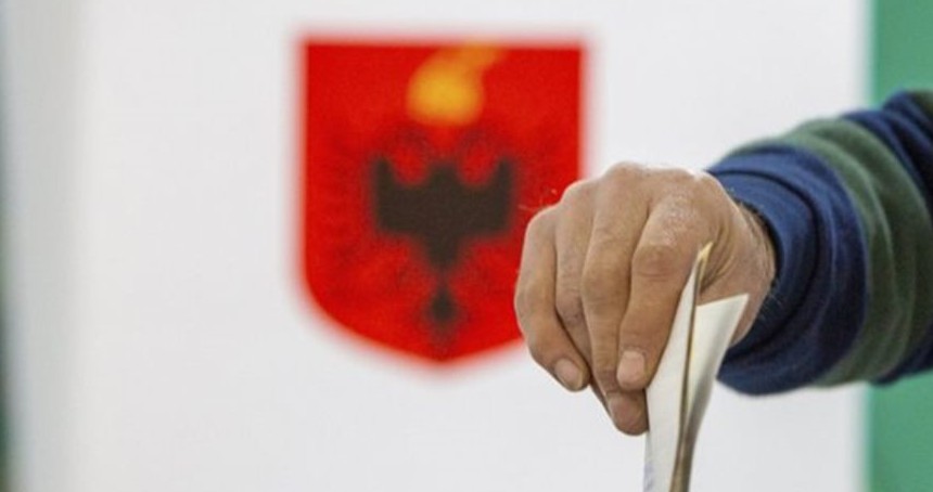 Arnavutluk’ta parlamento seçimlerine başladı