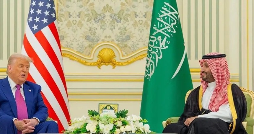Bin Selman, ABD ile değeri 300 milyar doları aşan anlaşmaların imzalandığını duyurdu