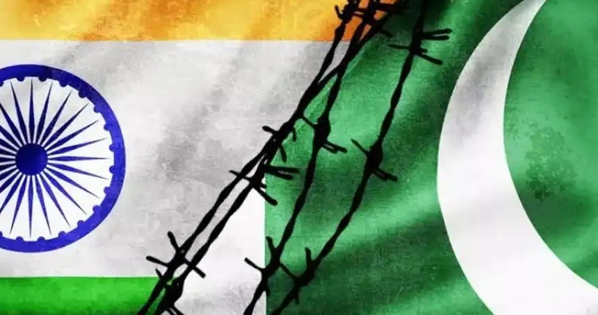 Hindistan'ın Pakistan'a yaptığı saldırılarda 40 sivil hayatını kaybetti