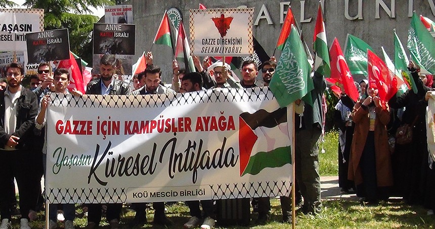 Kocaeli Üniversitesi öğrencilerinden Filistin’e destek yürüyüşü