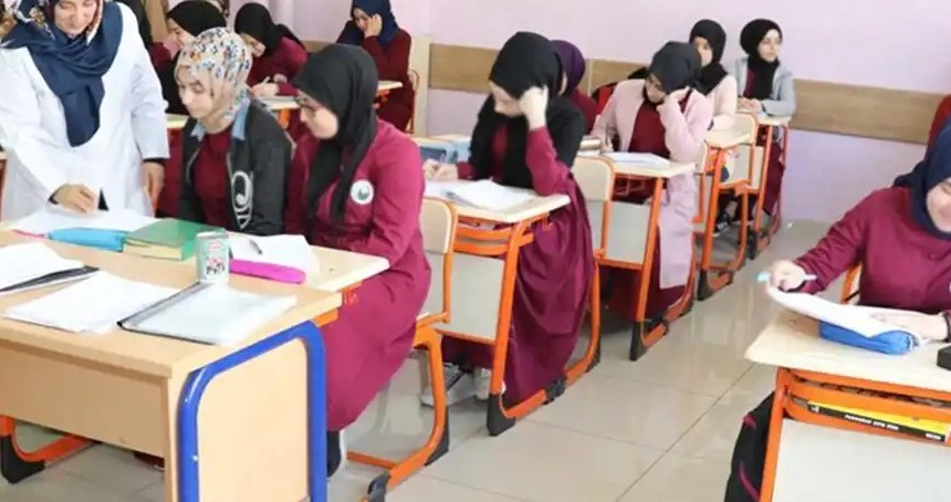 Lise son sınıf öğrencilerine "hedef temelli destek eğitimi" dersi