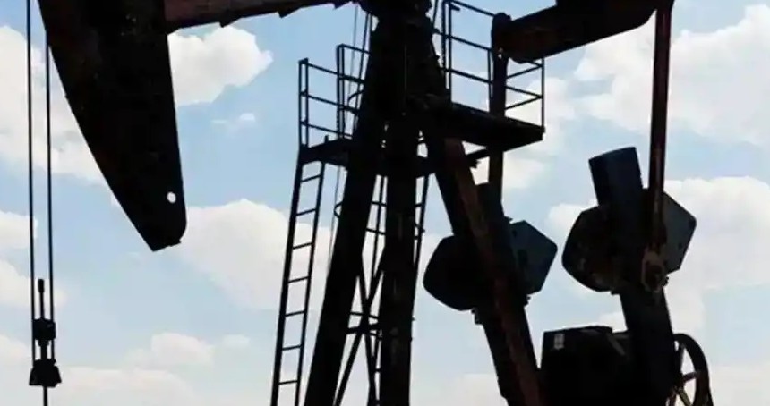 Petrol fiyatlarında sınırlı geri çekilme: Brent 66,24 dolarda
