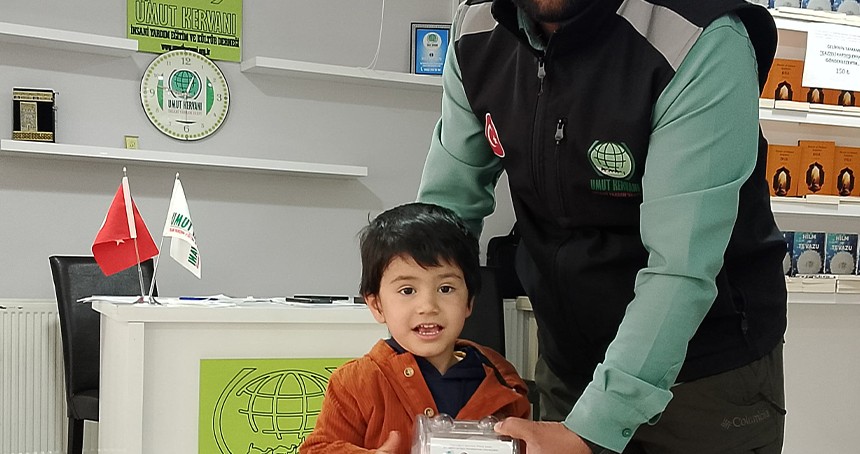 Vanlı minik Ammar'dan Gazze’ye anlamlı bağış