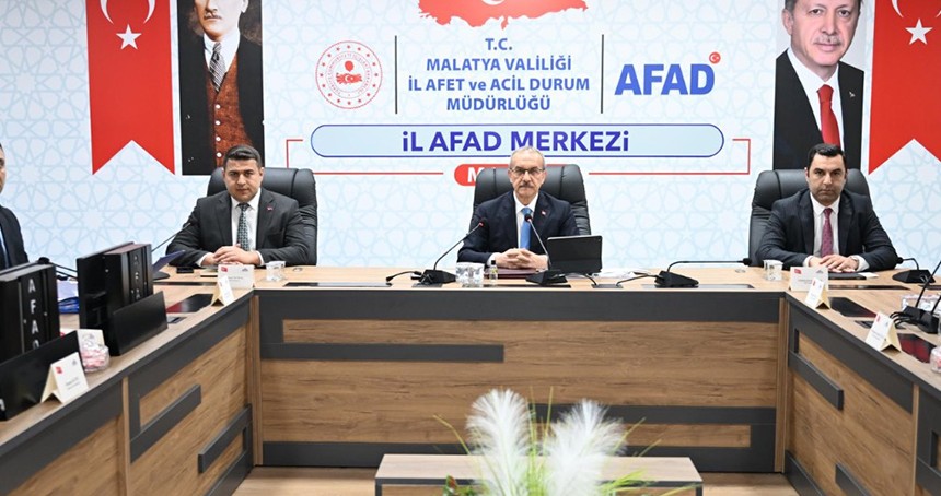 Malatya Valisi Yavuz: Yeniden inşa süreci hızla sürüyor