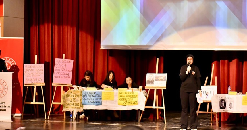 Yeşilyurt'ta "4'üncü Geleneksel Liseler Arası Münazara Yarışması" tamamlandı