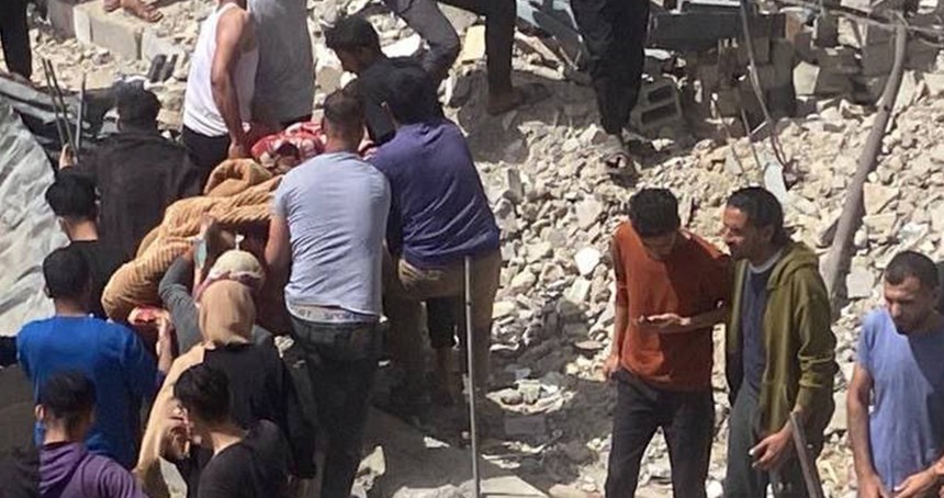 Şiddetli bombardıman altındaki Gazze'nin kuzeyinde sistematik yıkım başladı